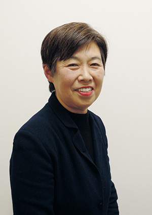 中山晶世